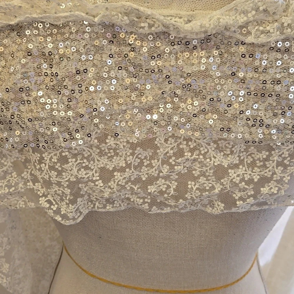 FROM THE GOOD BEAD Elegant Cream Shawl Lace Silver Sequin Details New with tags